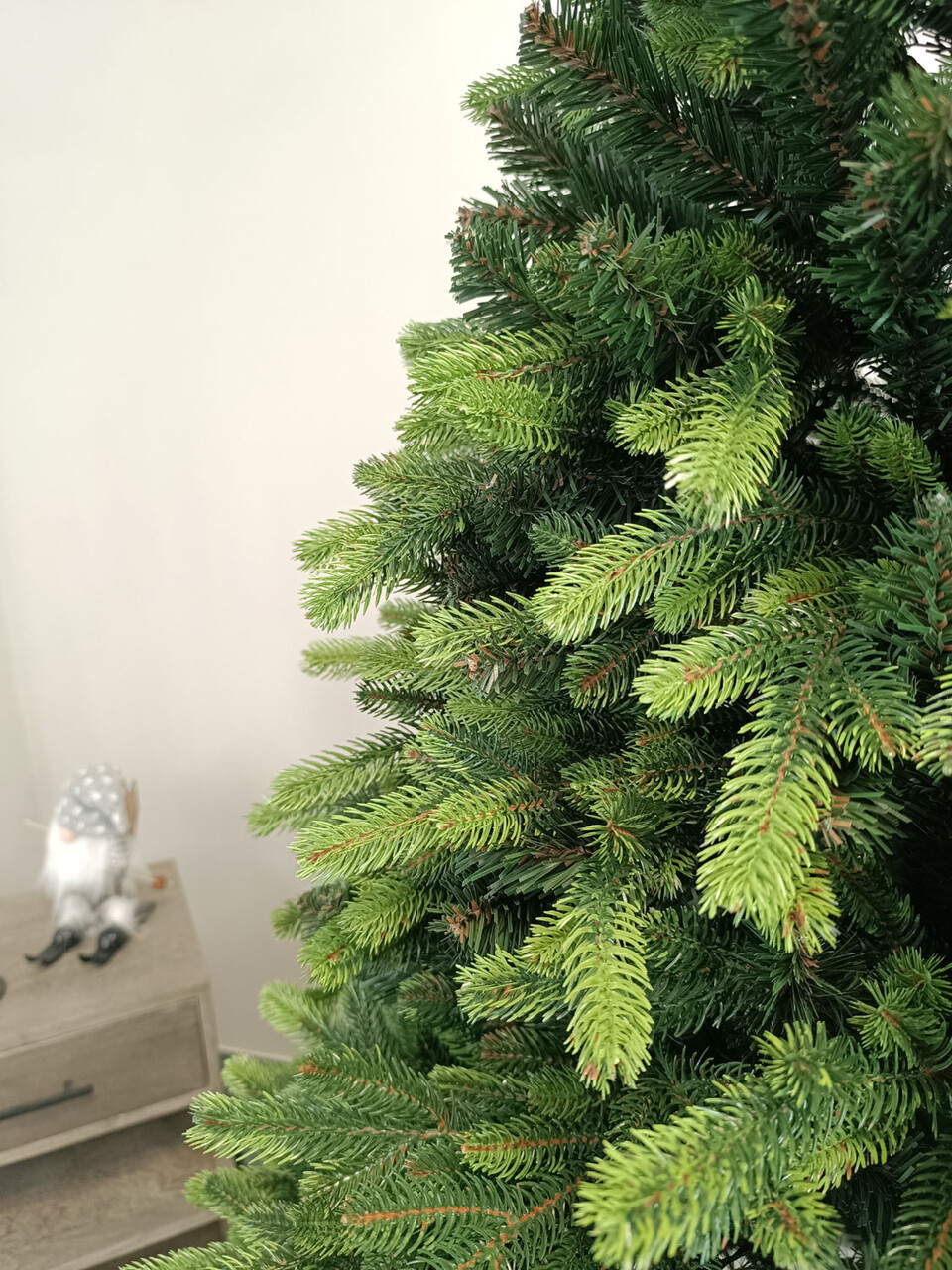 Brad artificial Christmas Deluxe by Sersimo, Carpati cu varfuri verzi, 2D+3D, 210cm — imaginea 18