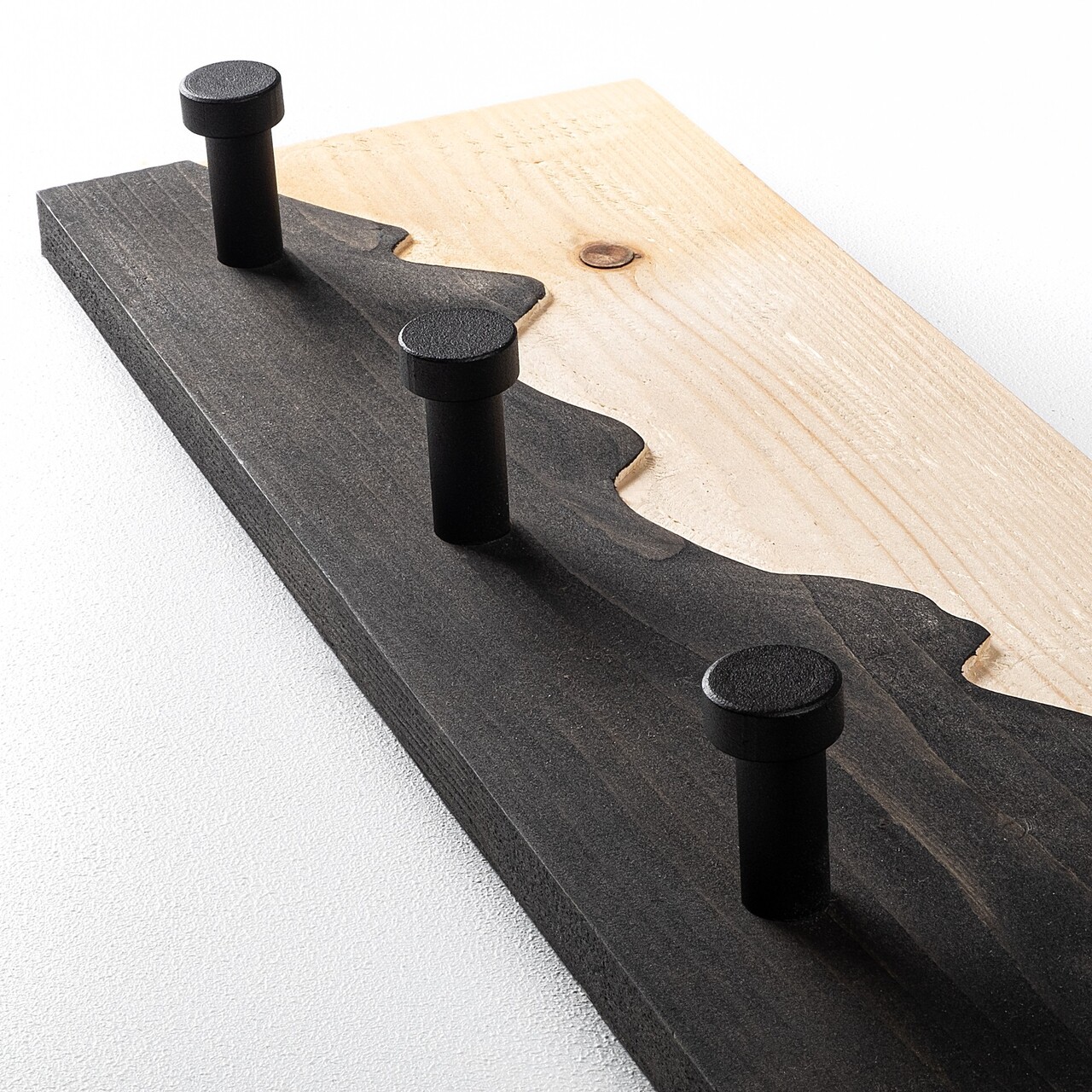 Cuier de perete din lemn, Mountain 3, Lățime: 60 cm Înălțime: 14 cm Adâncime: 5 cm, Natural/Negru - view 6