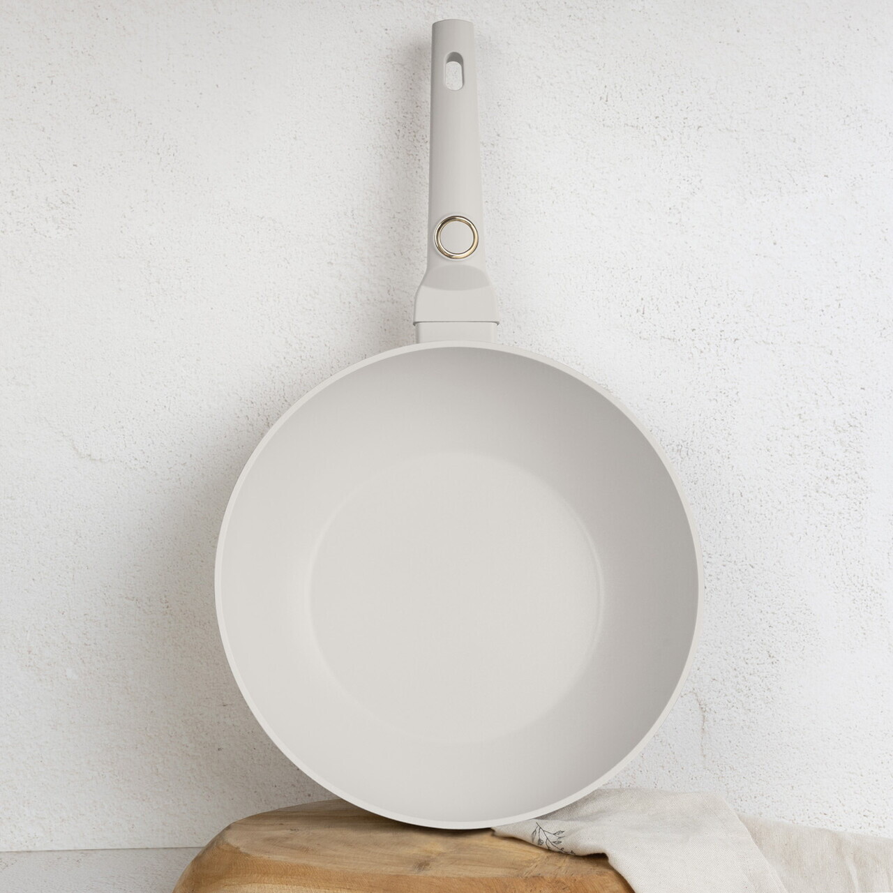 Tigaie Wok Berlinger Haus, Sahara, 28 cm, 3.2 L, aluminiu forjat, crem mat - imagine 4