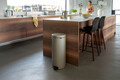 Cos de gunoi cu pedala, Brabantia, NewIcon Metallic Gold, 30 L, 38x29.3x67.9 cm, otel, auriu