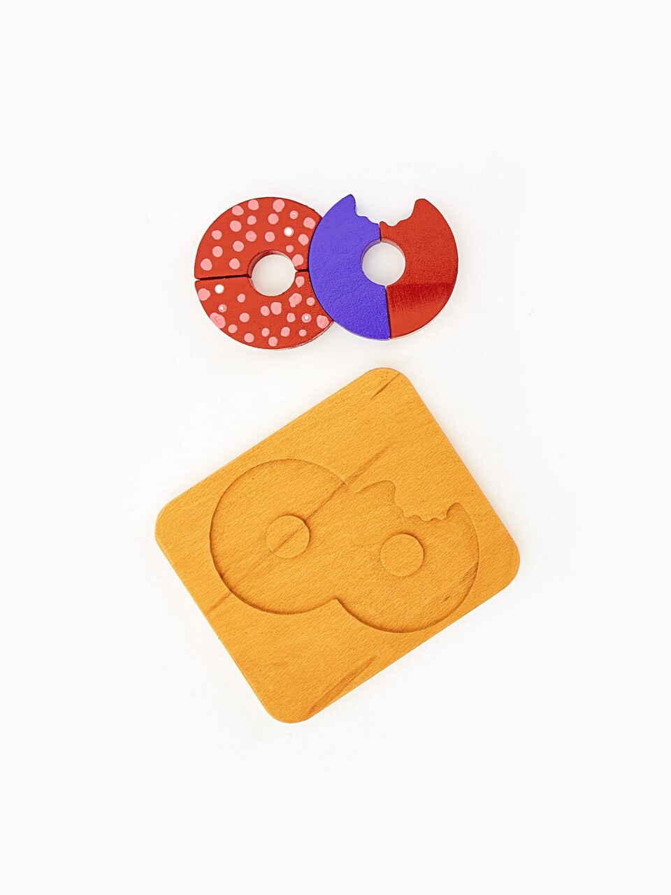 Jucarie pentru landou/carucior, Hanah Home, Donut, 18x16x3 cm, Rosu - view 2