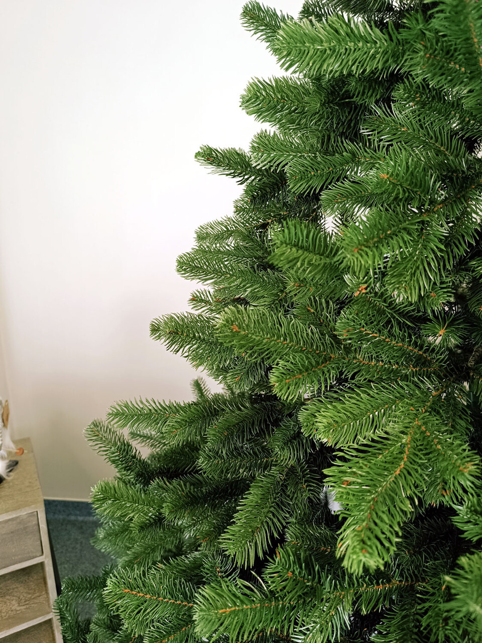 Brad artificial Christmas Deluxe by Sersimo, Kovalivska verde, 3D, 230cm — imaginea 8