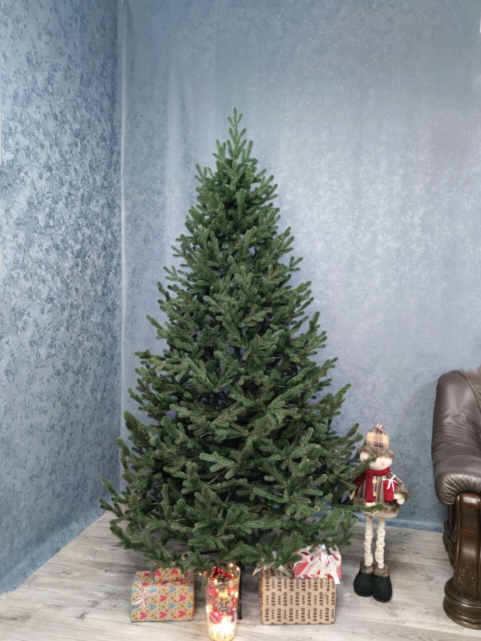 Brad artificial Christmas Deluxe by Sersimo, Viena verde, 3D, 180cm — imaginea 4