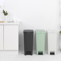 Cos de gunoi cu pedala, Brabantia, StepUp, 40 L, 35.2x28x66.6 cm, polipropilena, verde jad