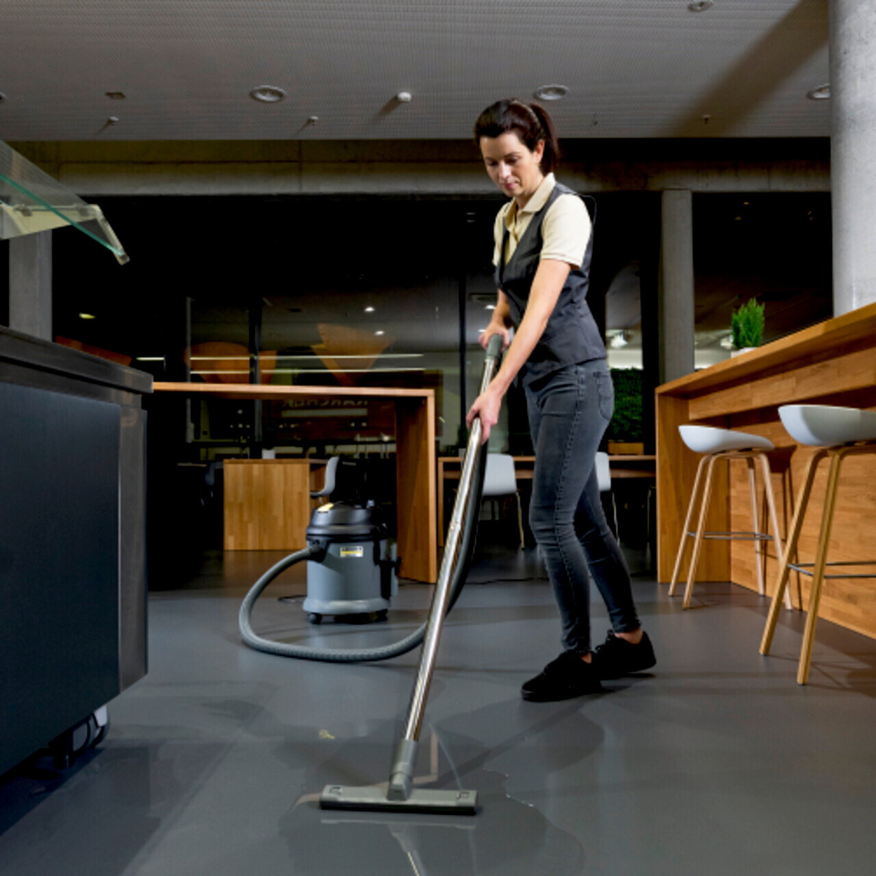 Aspirator umed-uscat profesional NT 27/1, Karcher, gri — imaginea 8