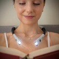Lampa pentru citit LED reincarcabila cu pozitionare pe gat Neddrer, InnovaGoods, USB, autonomie 50-70 ore, 1000 mAh