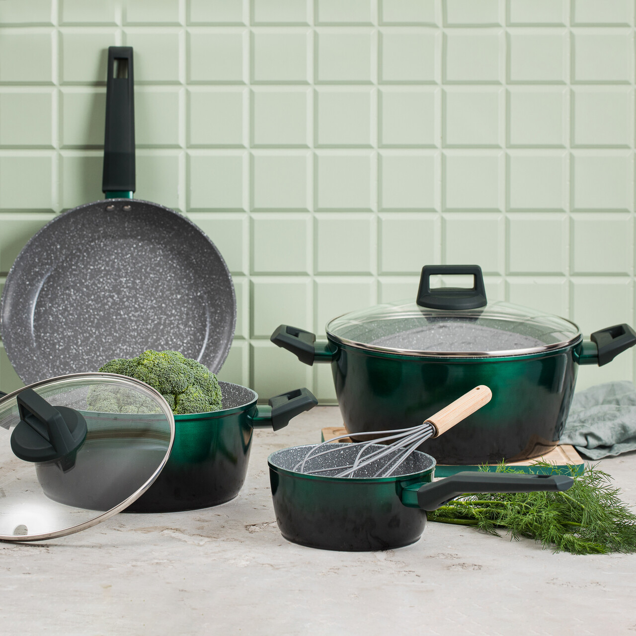Oala cu capac Ombre Green, Ambition, invelis Qualum Ceramic Stone, 2.3 L, aluminiu, verde/negru - view 5