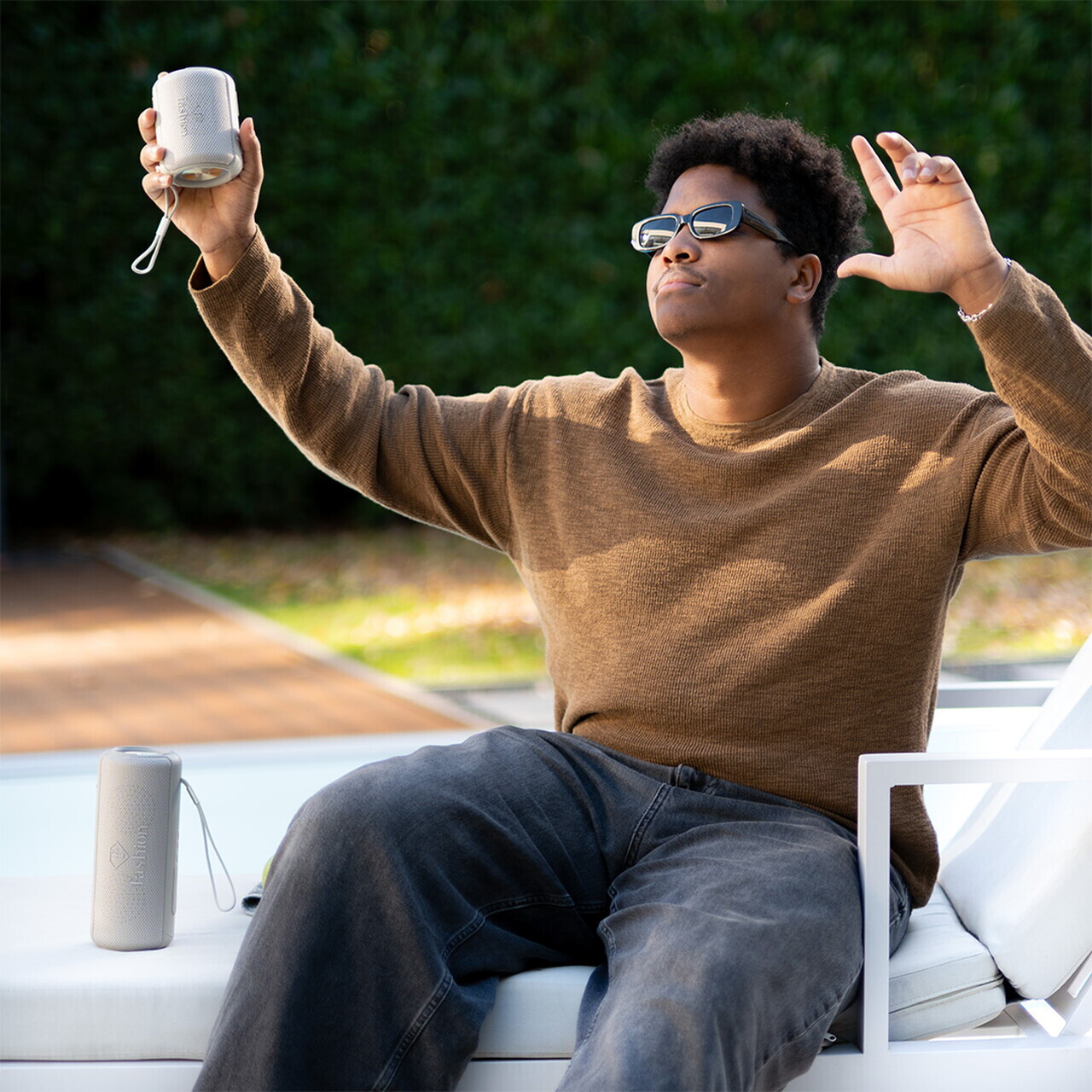 Boxa Bluetooth M Fashion TV, Matte Cream-Gold, 8.5x8.9x21 cm, crem - imagine 7