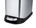 Cos de gunoi cu pedala Design, Wenko, 20.5x36x46 cm, inox/polipropilena, argintiu/negru