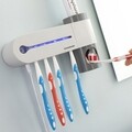 Sterilizator UV pentru periuta de dinti cu suport si dozator de pasta de dinti InnovaGoods Smiluv