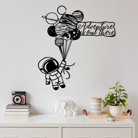 Decoratiune de perete, astronaut 4, metal, dimensiune: 64 x 70 cm, negru