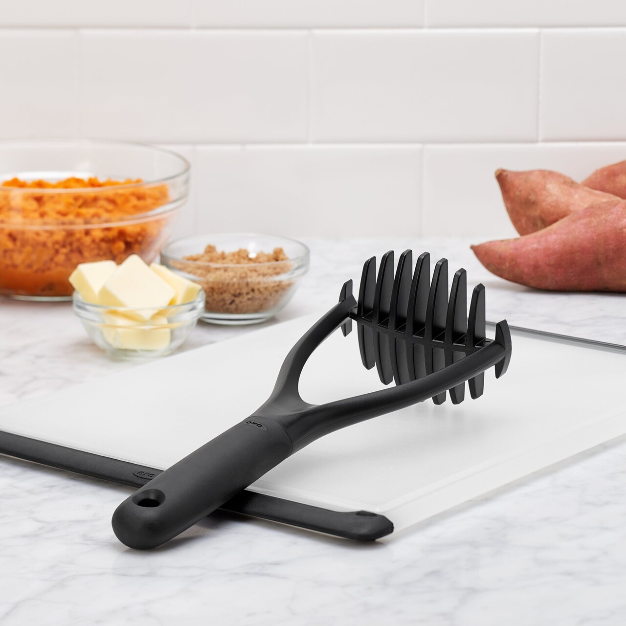 Zdrobitor cartofi, plastic, 28 cm, "Good Grips" - OXO - imagine 2