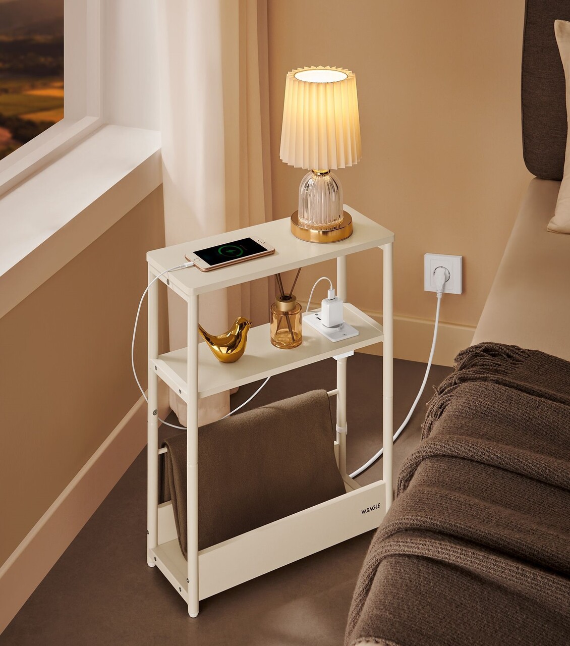 Masuta de cafea ingusta cu priza si USB Vasagle, 45x18x58 cm, max 100 kg, PAL/otel, alb/crem - 1 | YEO