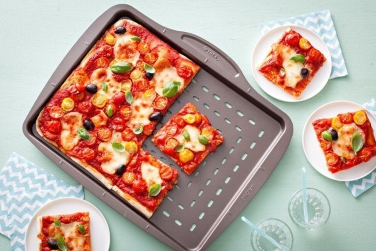 Tava De Copt Pizza, Pyrex, Asimetria, 29 X 37 Cm, Otel Carbon/metal Antiaderent