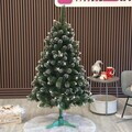 Brad artificial Christmas Deluxe by Sersimo, Crystal nins cu merisoare, 2D, 150cm