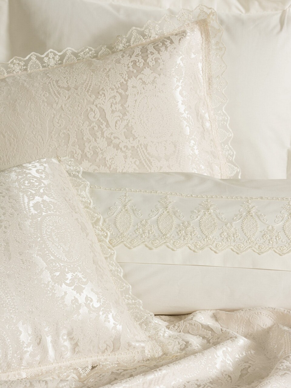 Set lenjerie de pat si cuvertura dubla Ranforce, Silva - Cream, Cotton Box, Bumbac