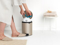 Cos de gunoi cu pedala, Brabantia, NewIcon Metallic Gold, 5 L, 27.2x20.5x29.1 cm, otel, auriu