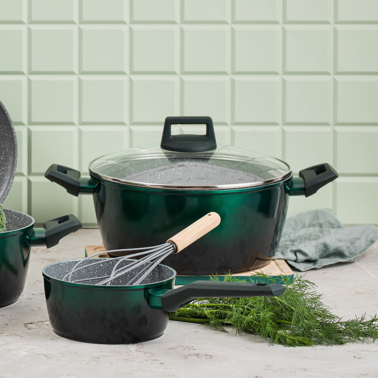 Oala cu capac Ombre Green, Ambition, invelis Qualum Ceramic Stone, 6.7 L, aluminiu, verde/negru - imagine 3