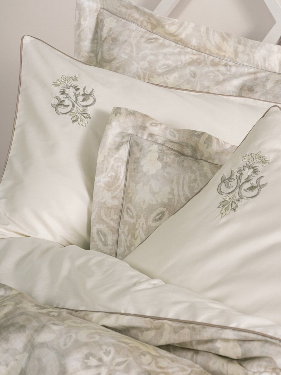 Lenjerie de pat dubla, Beatrix - Beige, Cotton Box, Bumbac Satinat - 2 | YEO