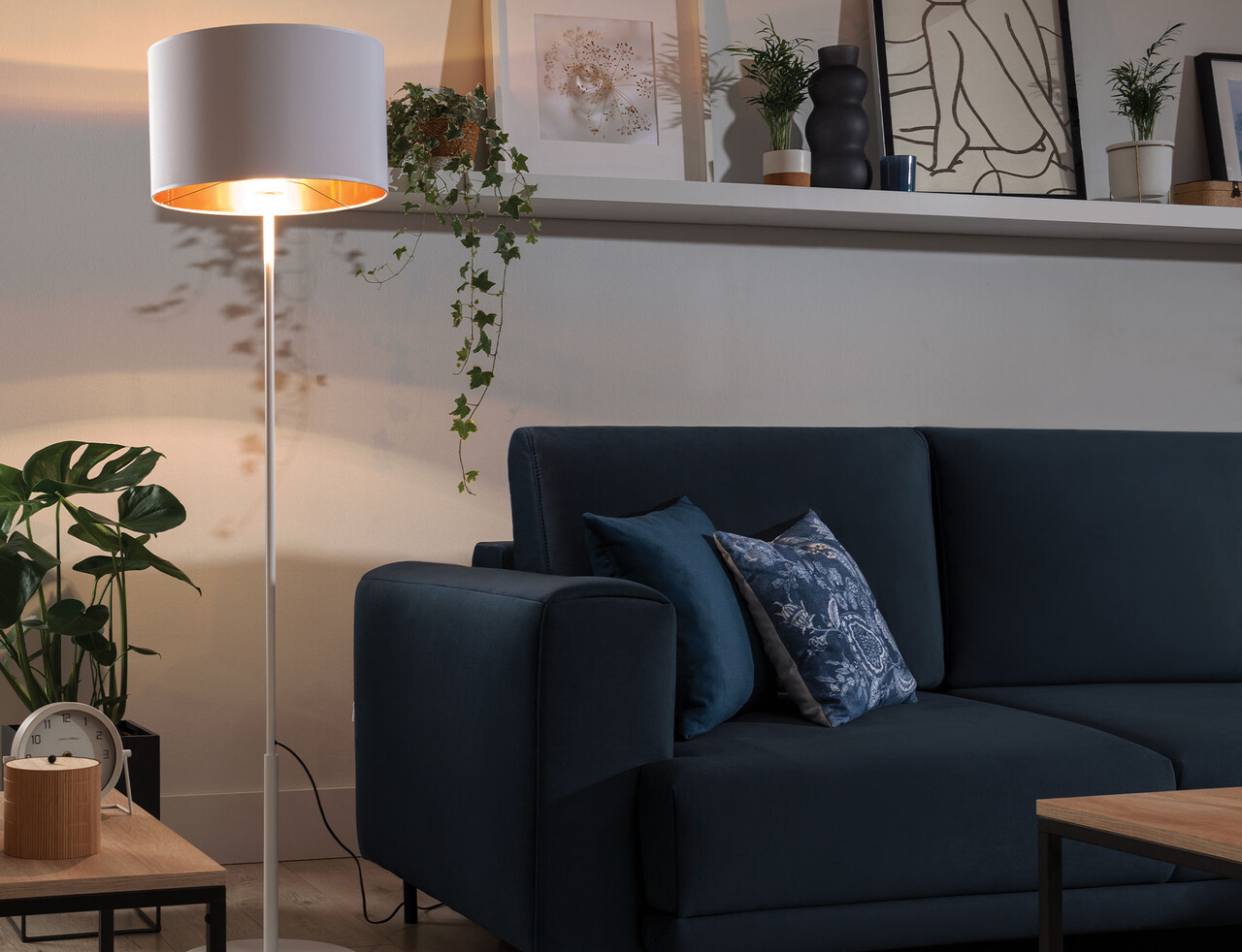 Lampadar ELTAP, Vespillo, 40x150 cm, 1xE27, 15W, otel/PVC, alb/auriu