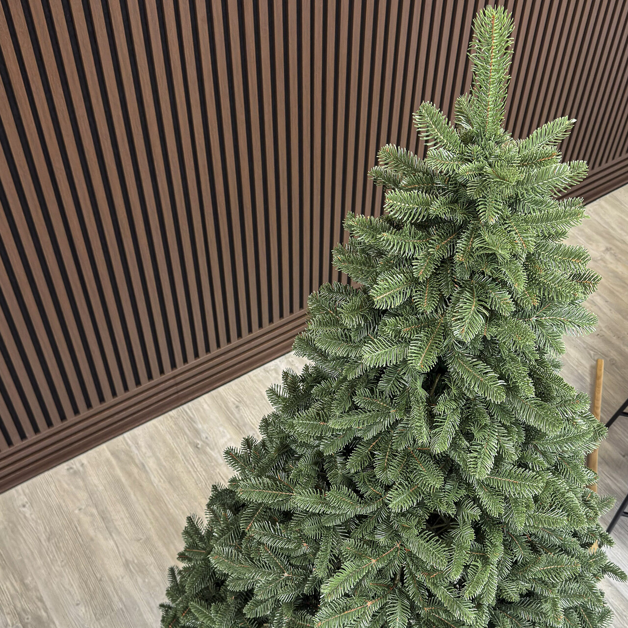 Brad artificial Christmas Deluxe by Sersimo, Canada verde, 3D, 210cm — imaginea 18