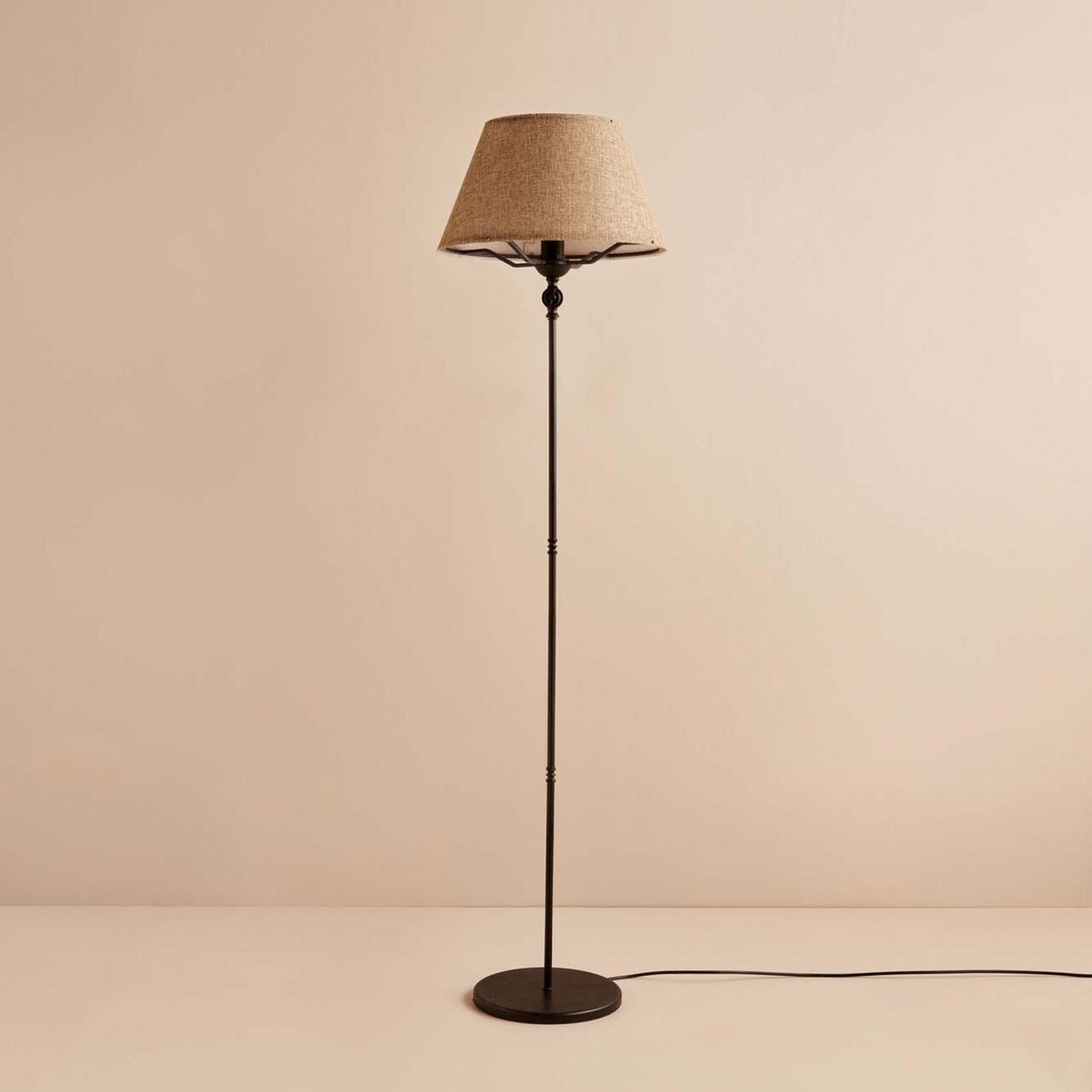 Lampadar L'essentiel Maison 780SGN3530 Bej/Negru