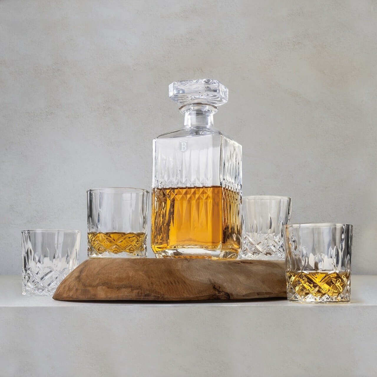 Set 4 pahare si sticla pentru whisky Berlinger Haus, Whisky, 750ml / 220 ml, sticla, transparent
