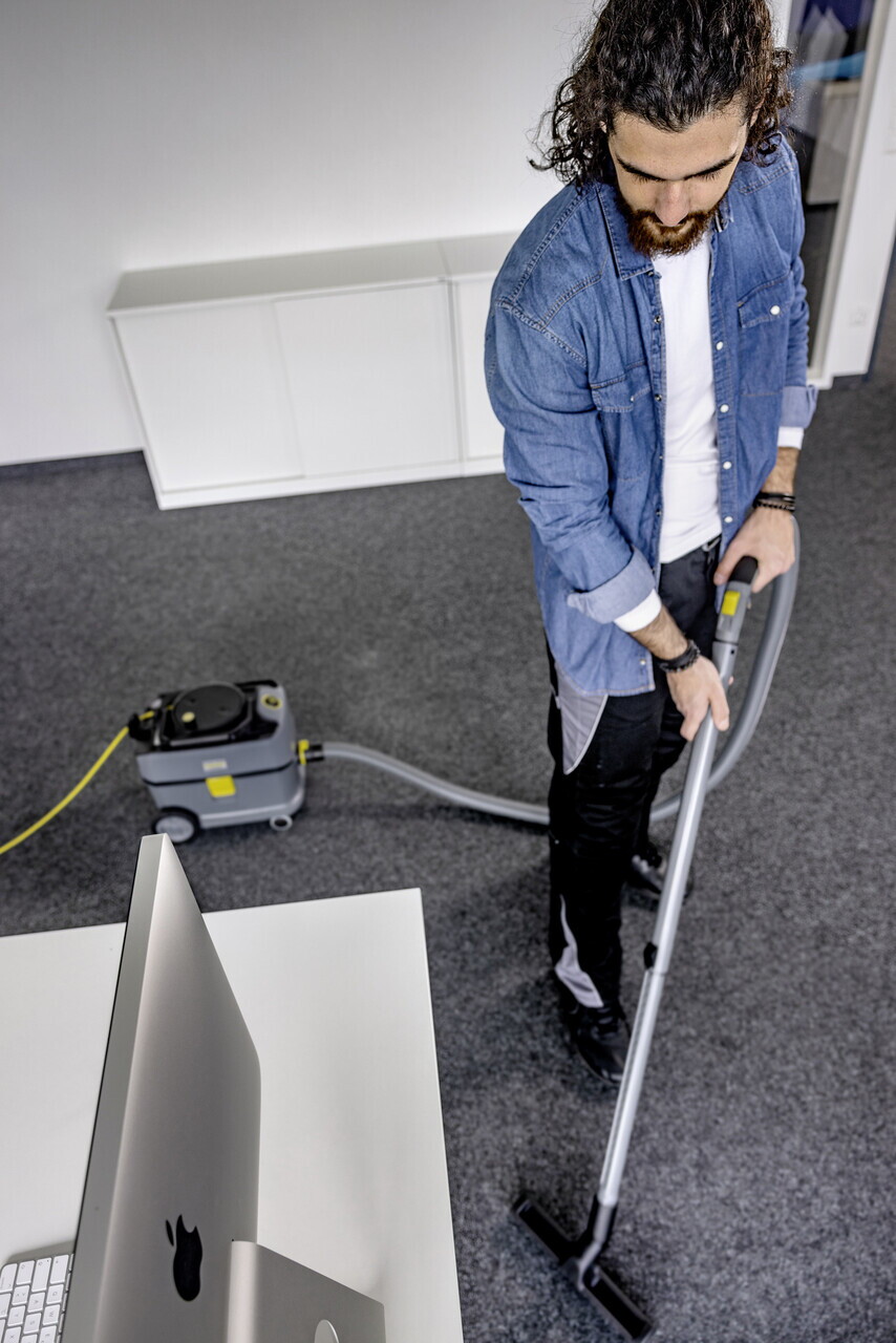 Aspirator profesional uscat T 10/1 Adv, Karcher, gri — imaginea 2