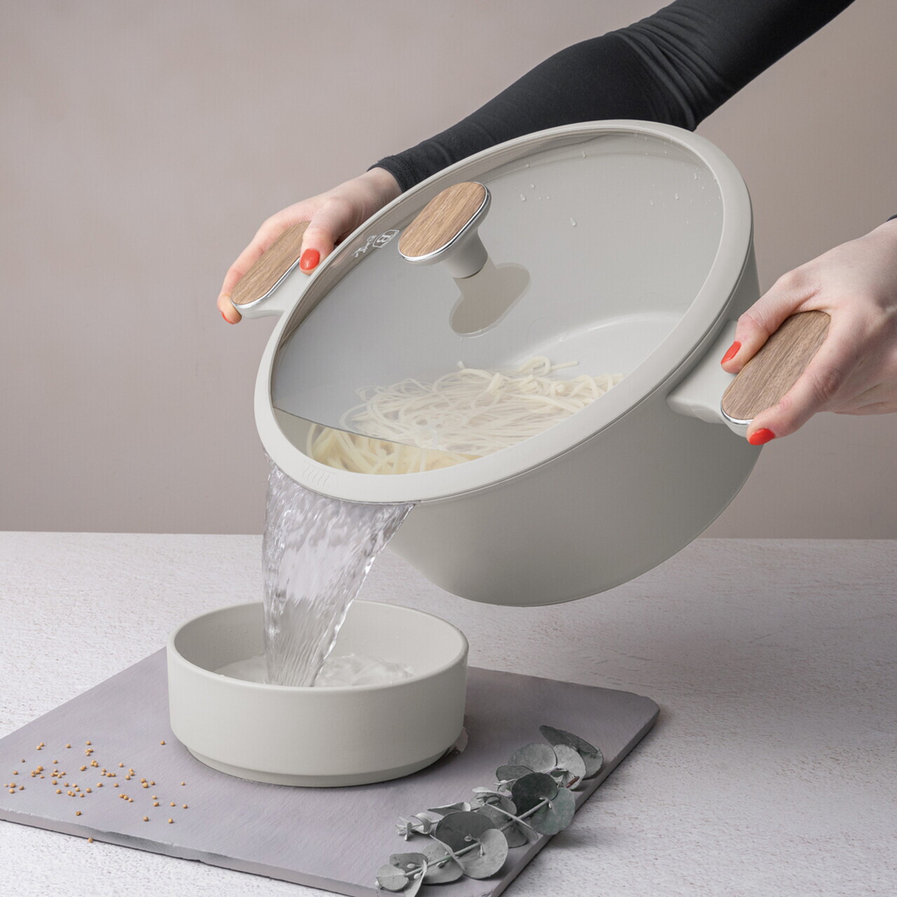 Oala cu capac Berlinger Haus, Sahara Nordic, 28 cm, 6.3 L, aluminiu forjat, crem mat/natur - imagine 3