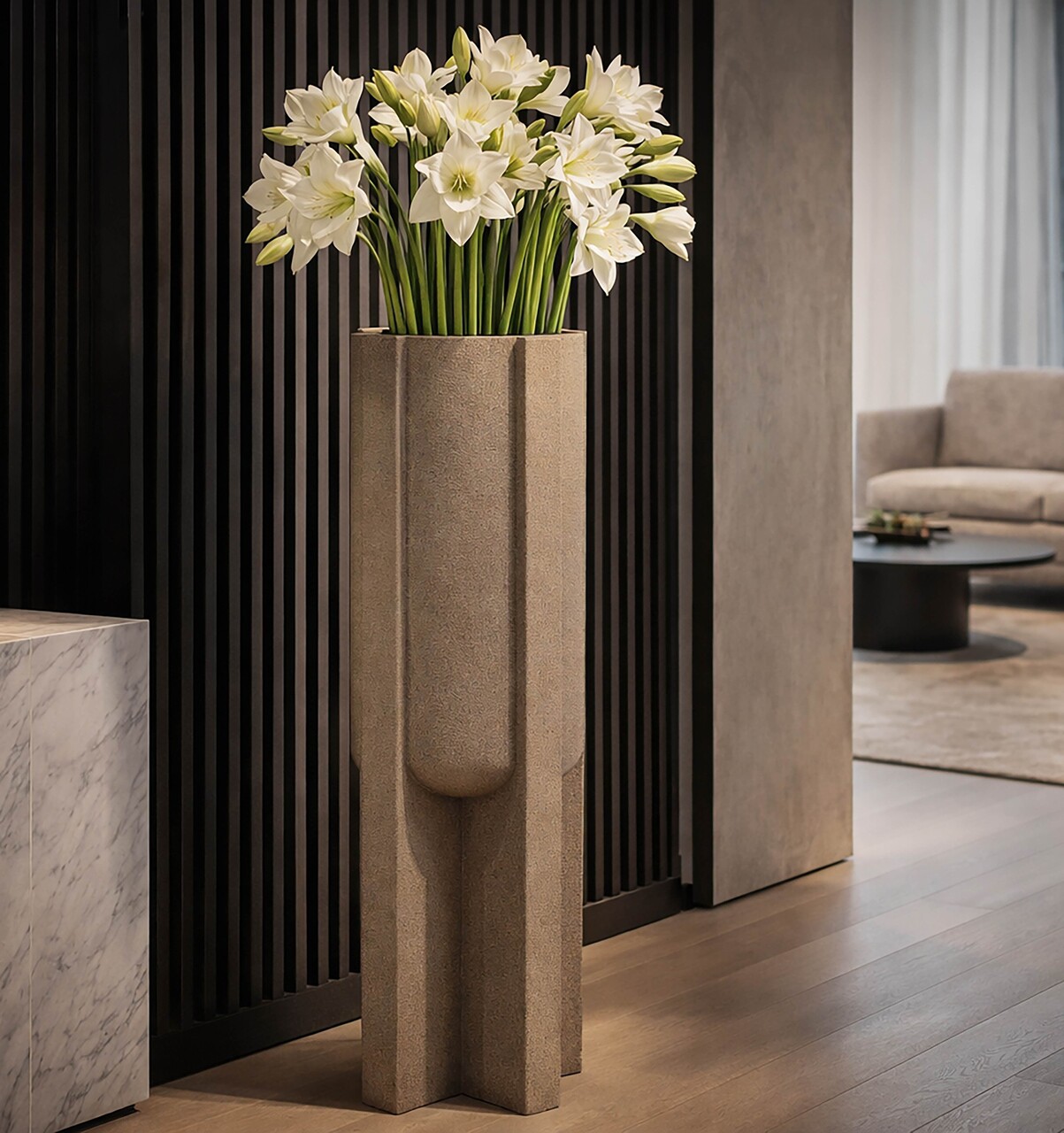 Vaza decorativa, Mauro Ferretti, Moai Outdoor, 42x101 cm, polirasina, maro - view 2