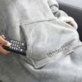Patura tip hanorac cu maneci si gluga Swug, InnovaGoods, marime universala