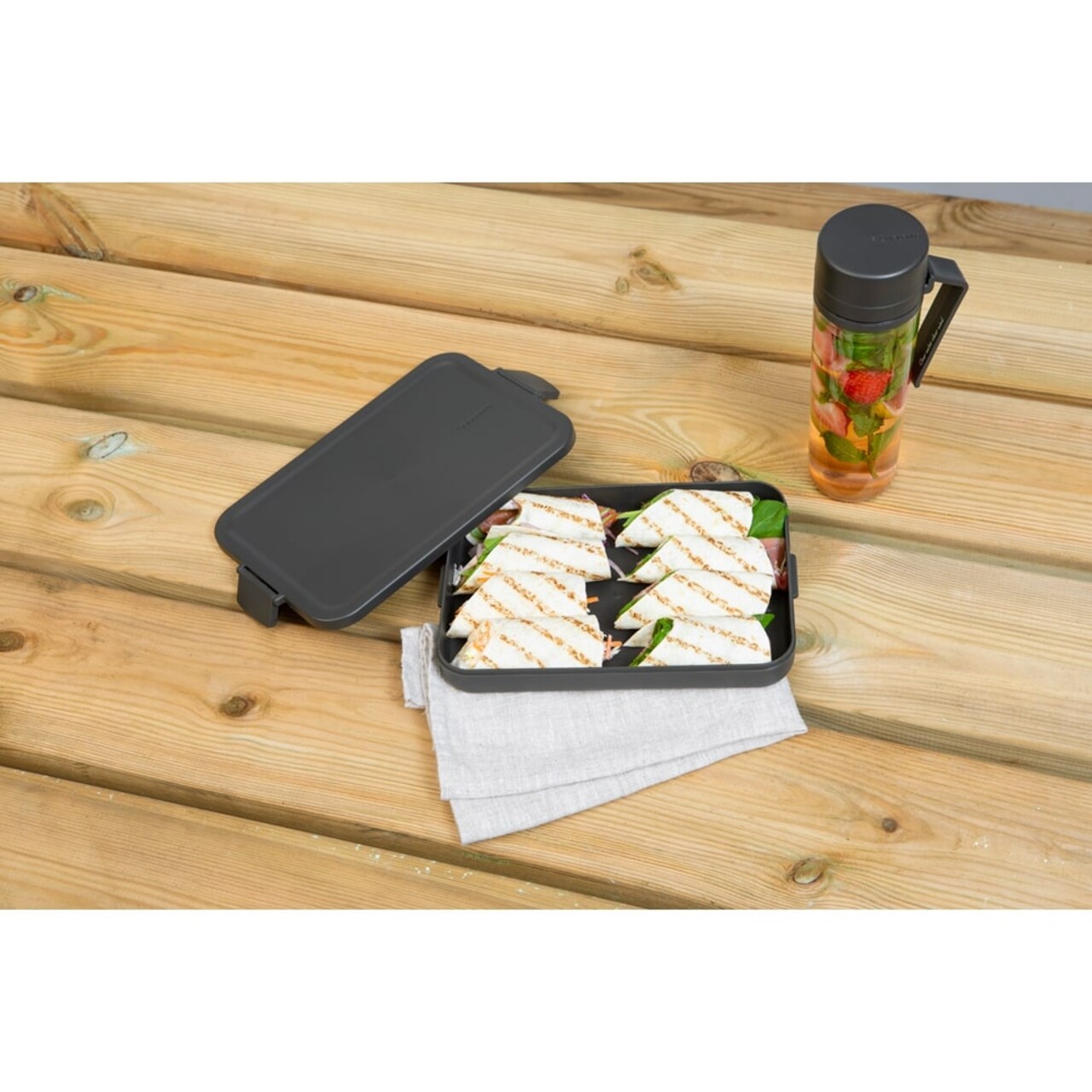 Set caserola pranz si sticla de apa 2 piese, Brabantia, Make&Take, 1.1 L, 500 ml, plastic, gri inchis
