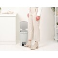 Cos de gunoi cu pedala, Brabantia, StepUp, 16 L, 29.6x22.3x41.1 cm, polipropilena, gri deschis