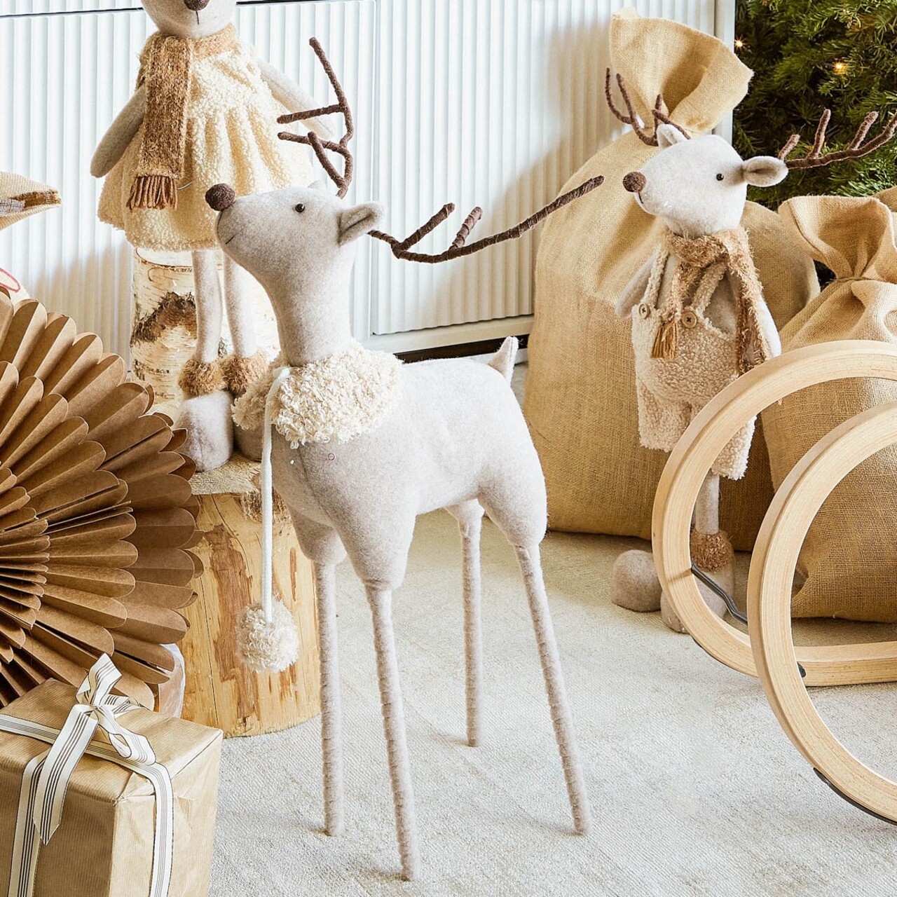 Decoratiune ren Millie, Homla, 30x68 cm, poliester, bej