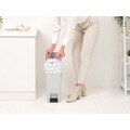 Cos de gunoi cu pedala, Brabantia, StepUp, 10 L, 26.5x20.3x38.1 cm, polipropilena, gri deschis