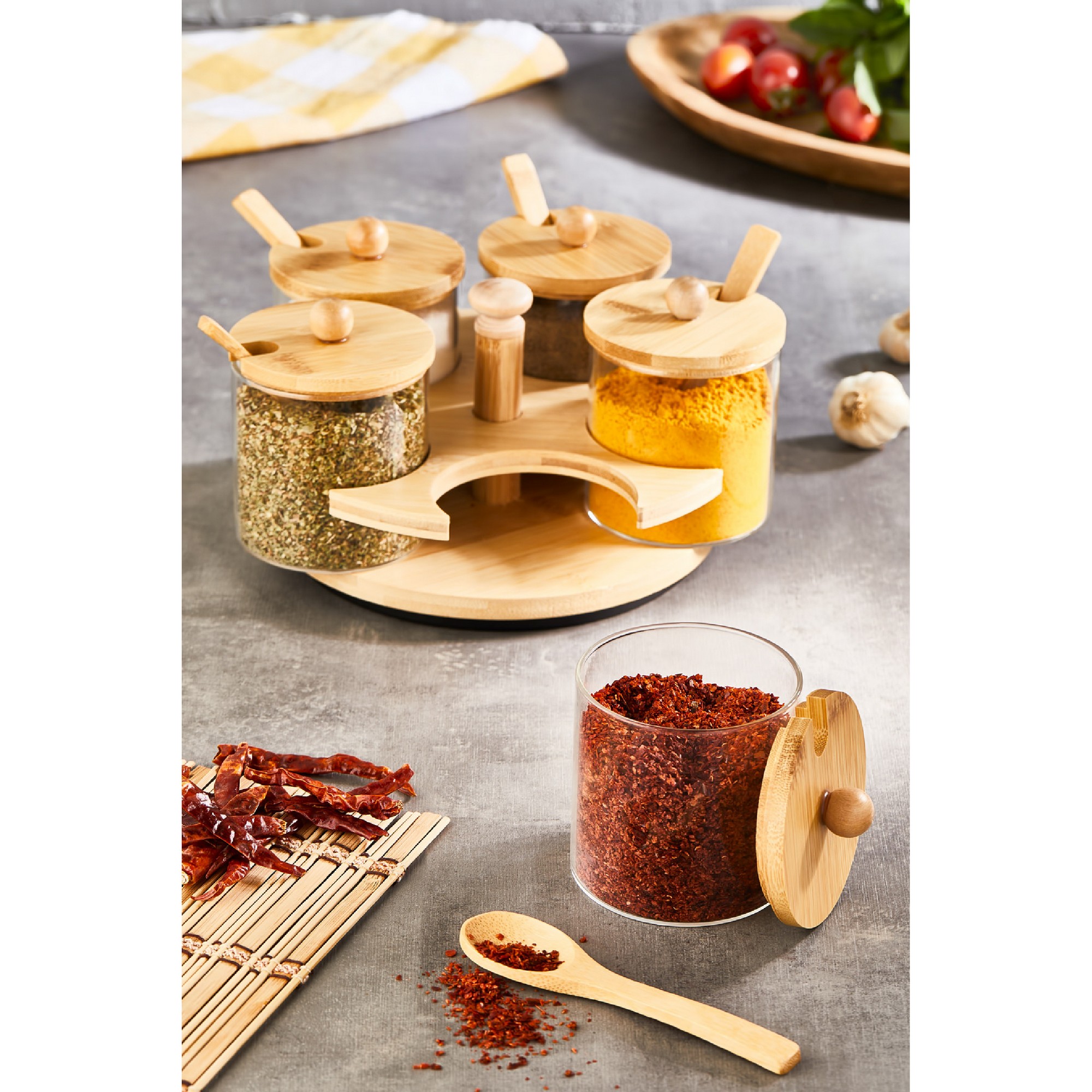 Set recipiente pentru condimente, Hermia, 964FRM5617, Sticla, Dimensiune suport din lemn: 21 cm (1 bucată), Transparent