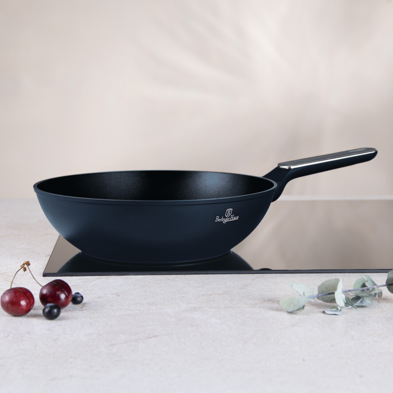 Tigaie Wok Berlinger Haus, Deep Sea, 28 cm, 3.5 L, aluminiu forjat, albastru mat/gri - imagine 5