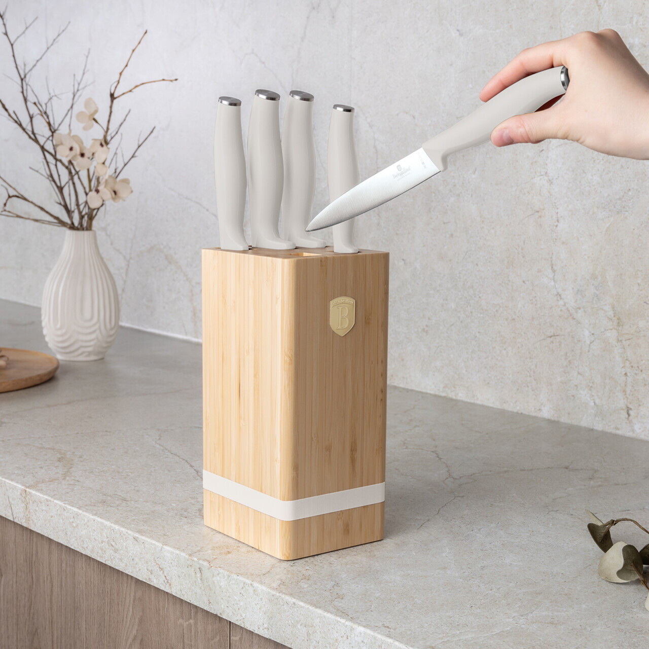 Set 5 cutite cu suport patrat Berlinger Haus, Sahara, inox/bambus, crem mat/natur - imagine 4