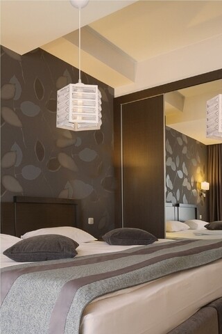 Lustra beyaz, asz.1423, squid lighting, 19x19x66 cm, 60w, alb