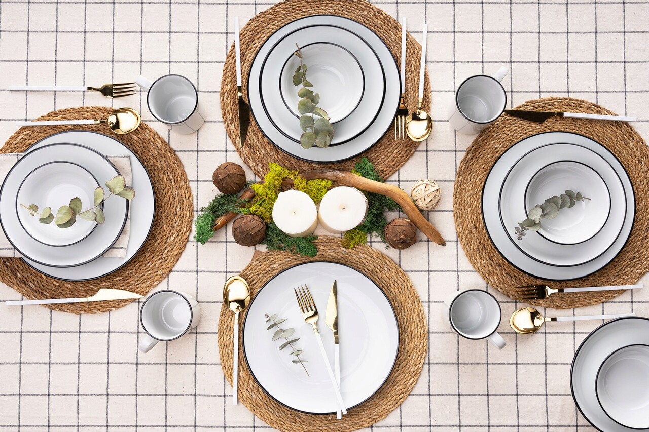 Serviciu de masa Rekitchen 513RKT1114 Portelan  Placă de serviciu: 25 x 25 x 25 cm (4 bucăți) Alb/Negru