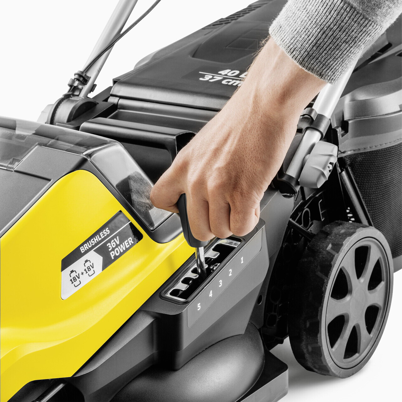Masina de tuns iarba cu acumulator LMO 4-18 Dual Battery Set, Karcher, galben/negru — imaginea 5
