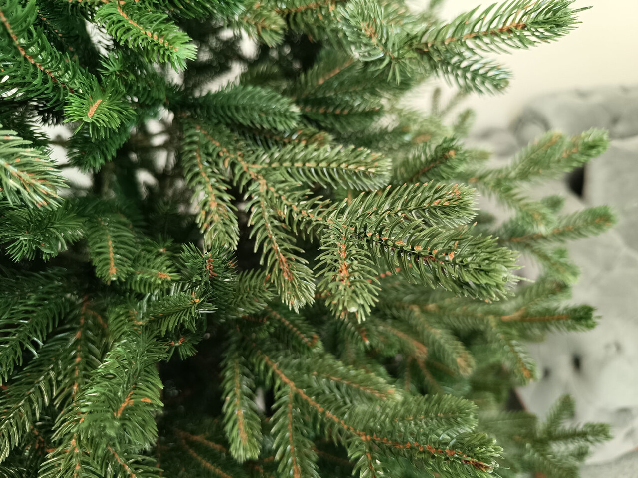 Brad artificial Christmas Deluxe by Sersimo, Viena verde, 3D, 210cm — imaginea 14