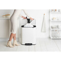 Cos de gunoi cu pedala, Brabantia, Bo Pedal, 60 L, 36.3x54.1x65.2 cm, otel, alb