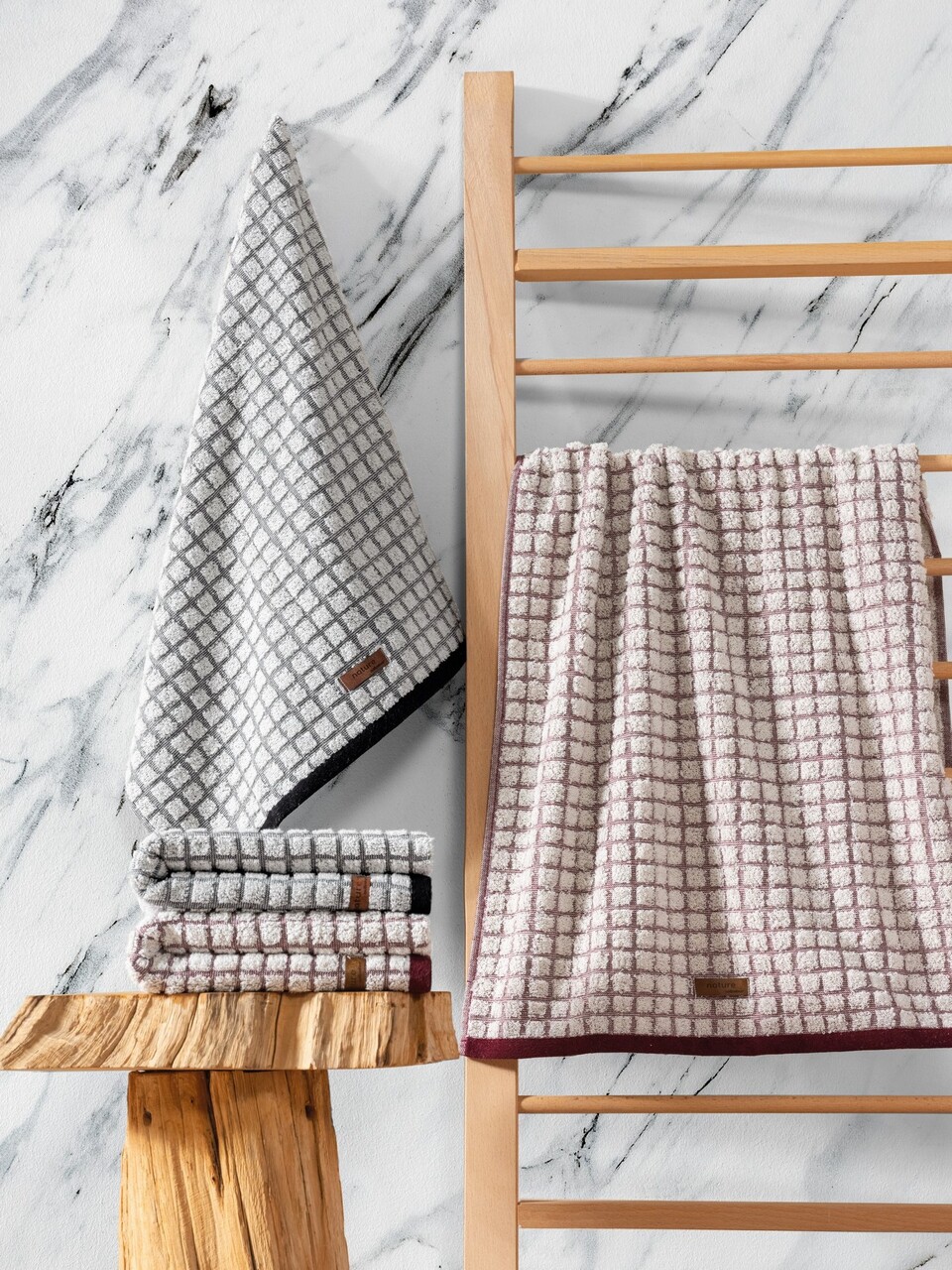 Set prosoape de baie, Cotton Box, Nature, Bumbac/Poliester , Negru / Roșu Claret