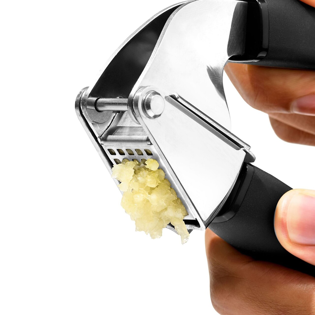 Presa usturoi, inox, 26,6 cm, "Good Grips" - OXO - imagine 2