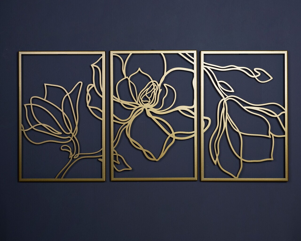 Set de accesorii decorative din metal, Floral Line Art, Dimensiune: 46 x 69 cm (3 bucăți), Auriu