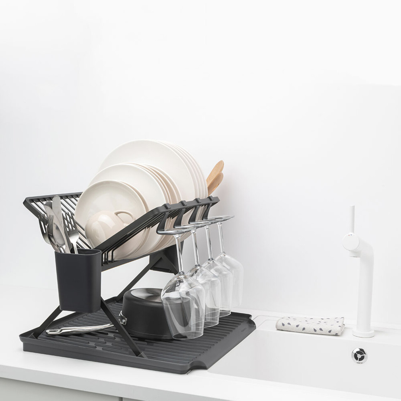 Scurgator de vase cu suport tacamuri, pliabil, Brabantia, SinkSide, 51x42x33 cm, aluminiu, gri inchis