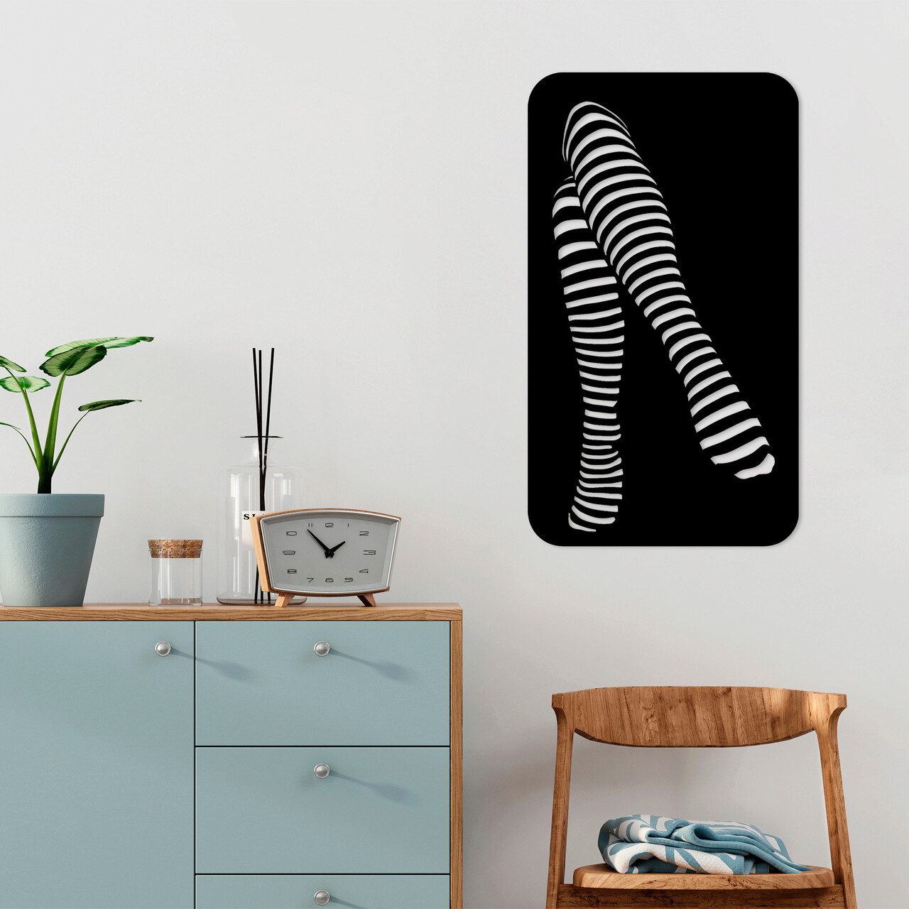 Decoratiune de perete, Cross One'S Legs, Metal, Dimensiune: 40 x 1,5 x 70 cm, Negru - 1 | YEO