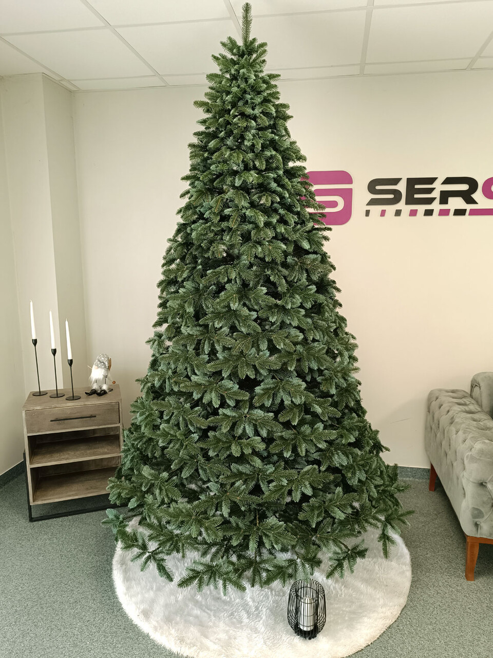 Brad artificial Christmas Deluxe by Sersimo, Canada argintiu, 3D, 250cm — imaginea 6