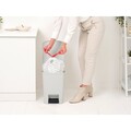 Cos de gunoi cu pedala, Brabantia, StepUp, 25 L, 35.2x28x40.9 cm, polipropilena, gri deschis